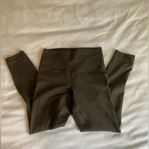 Lululemon wunder under 25” olive green leggings